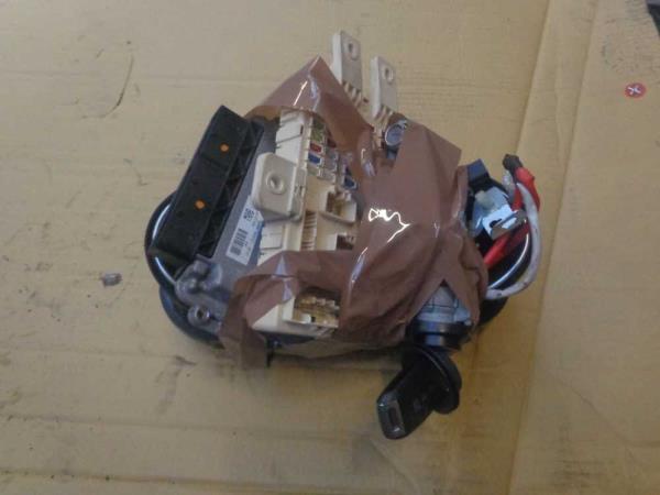 BOITIER COMPLET  HYUNDAI / KIA SPORTAGE 1.6 CC ESSENCE 2014 - Vue 1